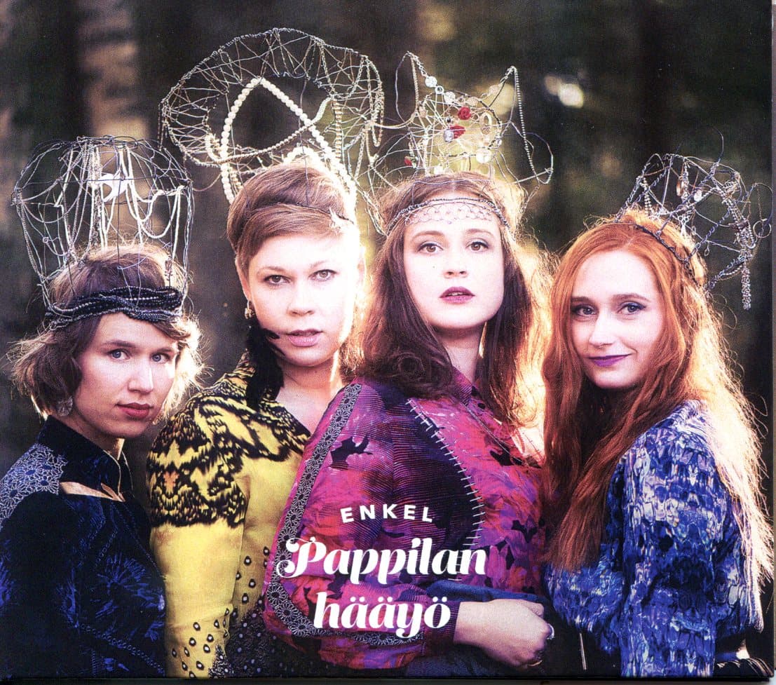 ENKEL: Pappilan hääyö